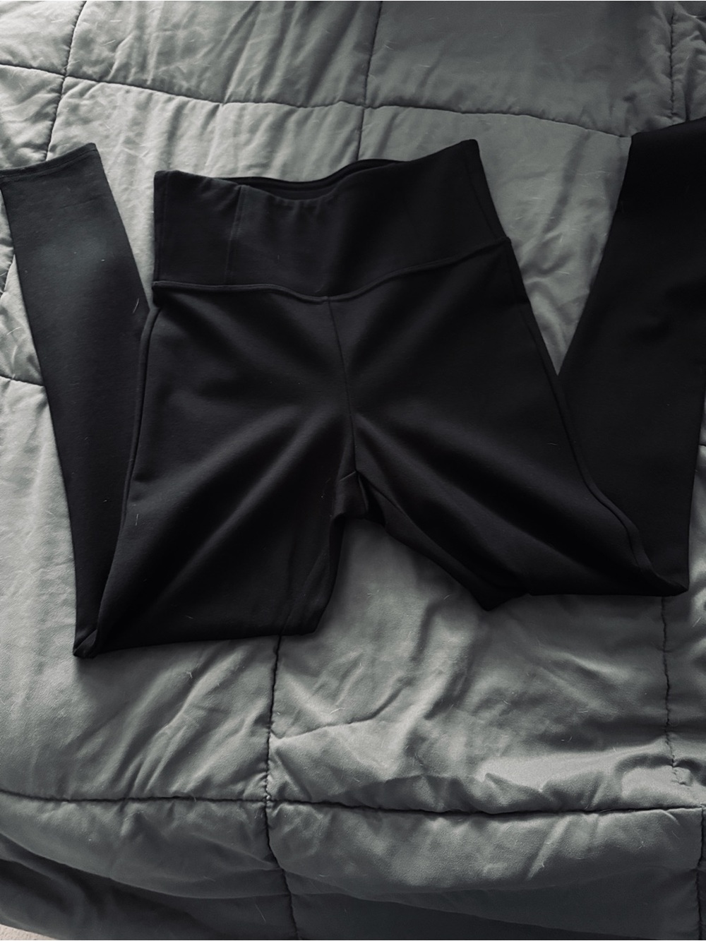 High-Rise Black Performance Leggings with Wide Waistband